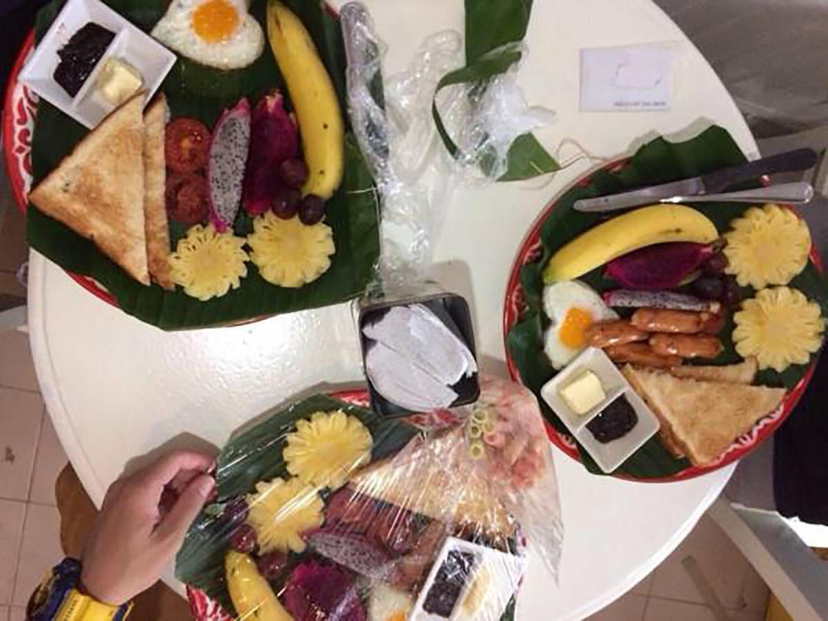 Yellow Flower Hostel Чианг Рай Екстериор снимка