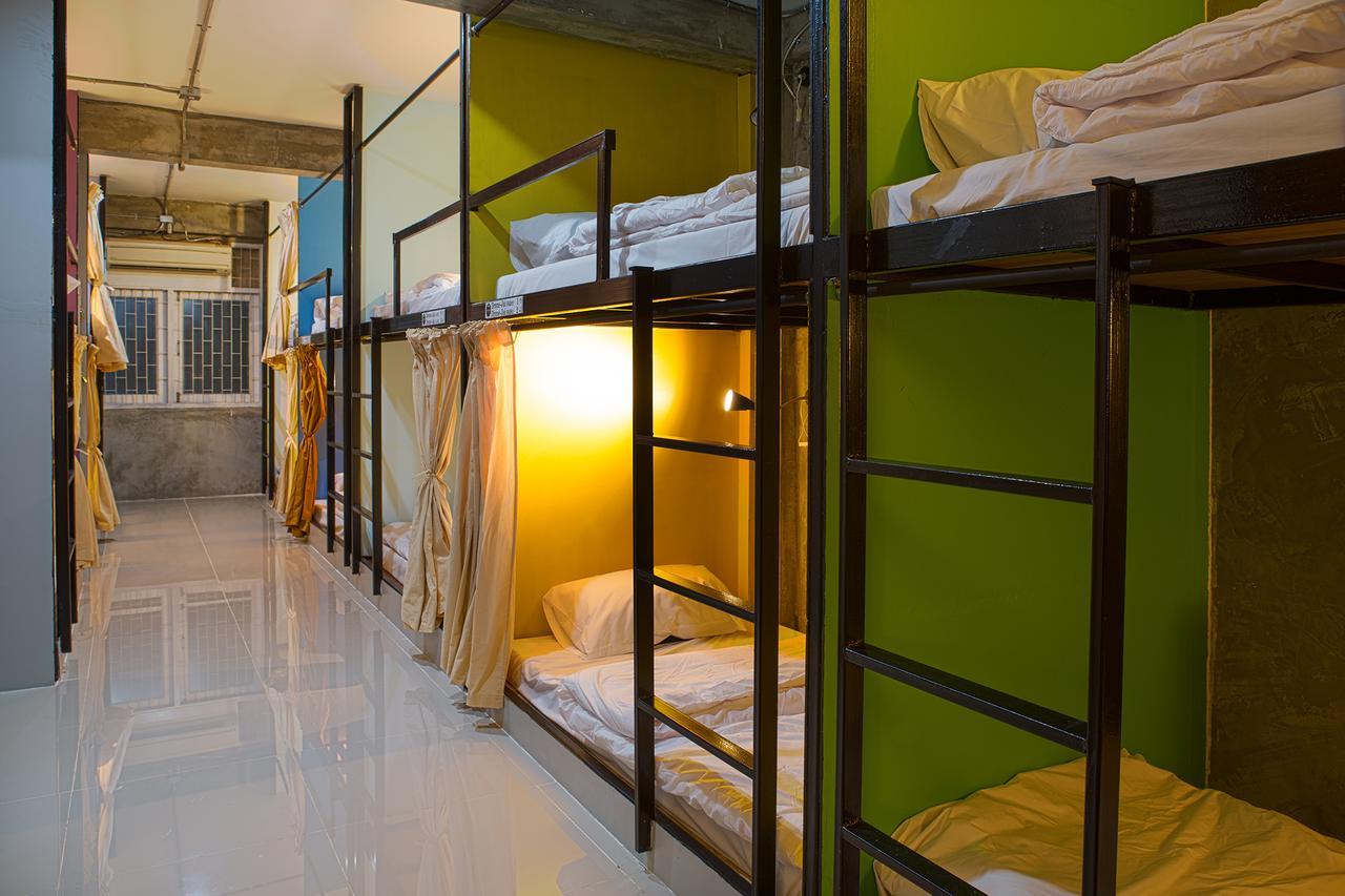 Yellow Flower Hostel Чианг Рай Екстериор снимка