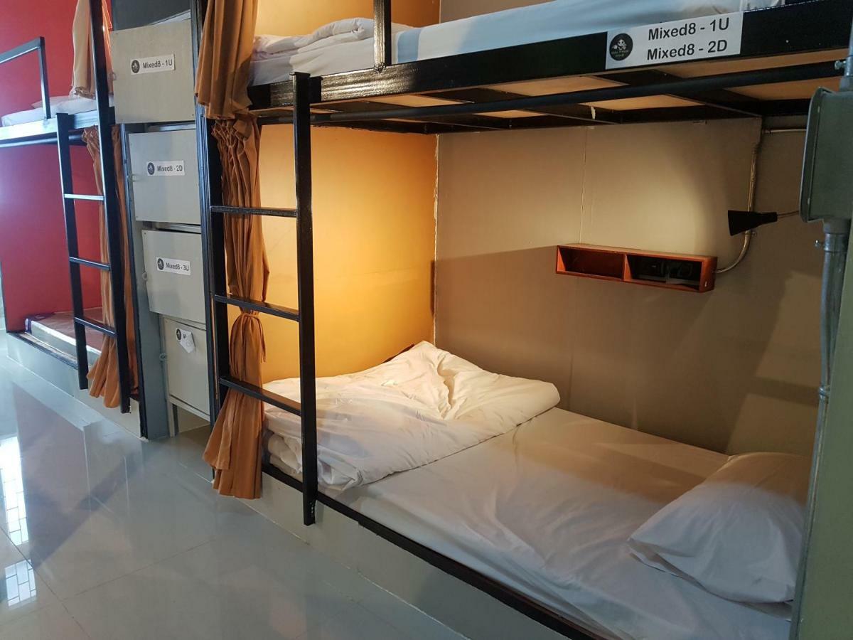 Yellow Flower Hostel Чианг Рай Екстериор снимка