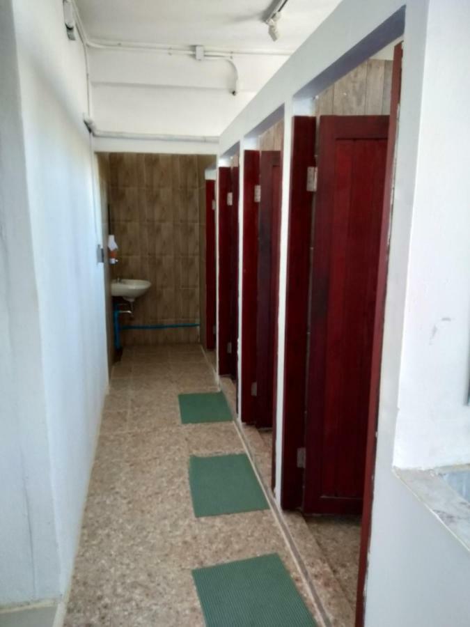 Yellow Flower Hostel Чианг Рай Екстериор снимка