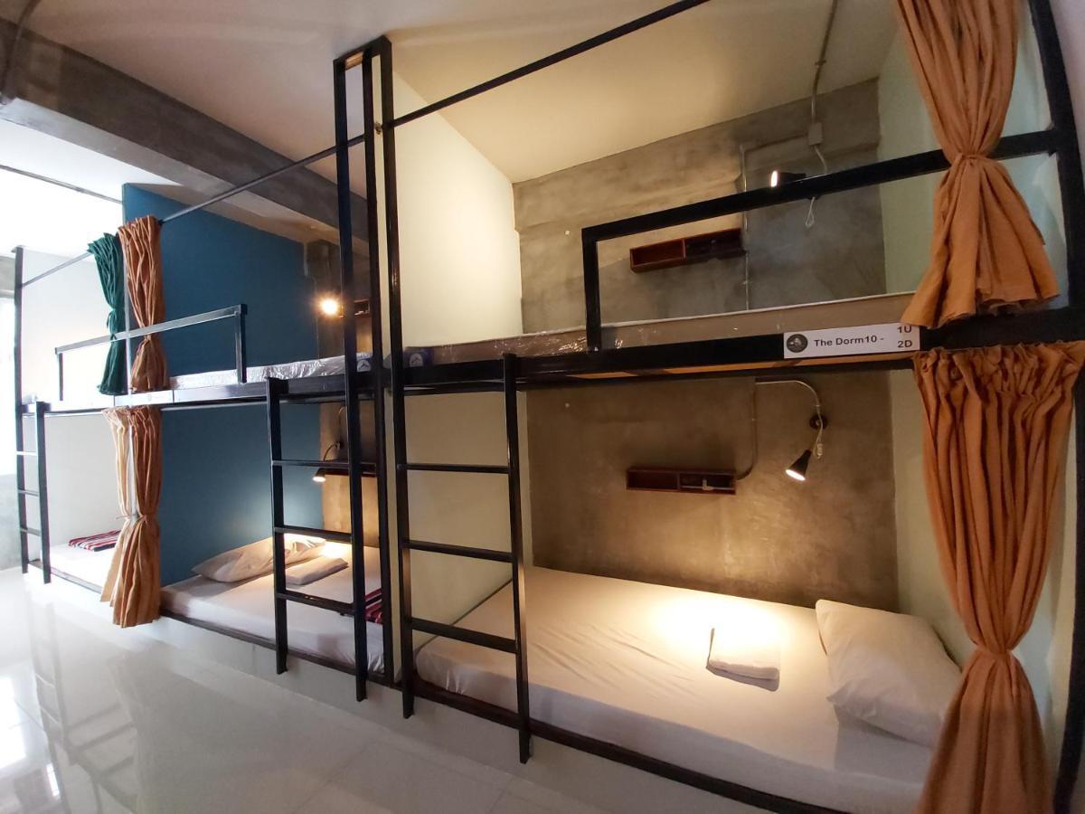 Yellow Flower Hostel Чианг Рай Стая снимка